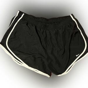 Nike Women’s DRI Tempo Plus Size Shorts 2XL